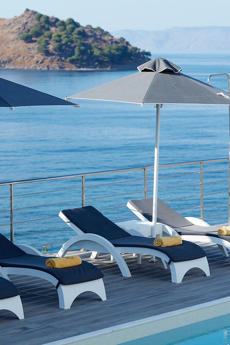 Eleia Seafront Rooms Villas