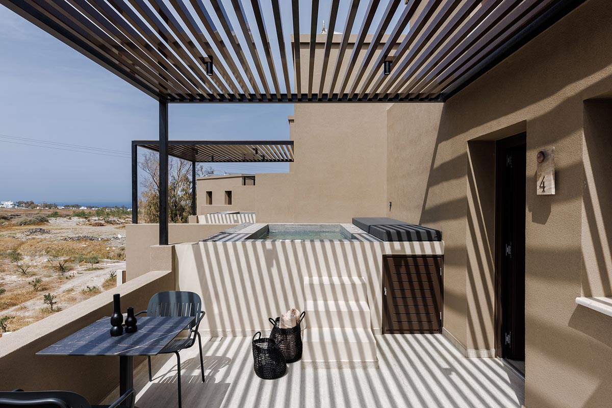 Hidden Hills Santorini 1