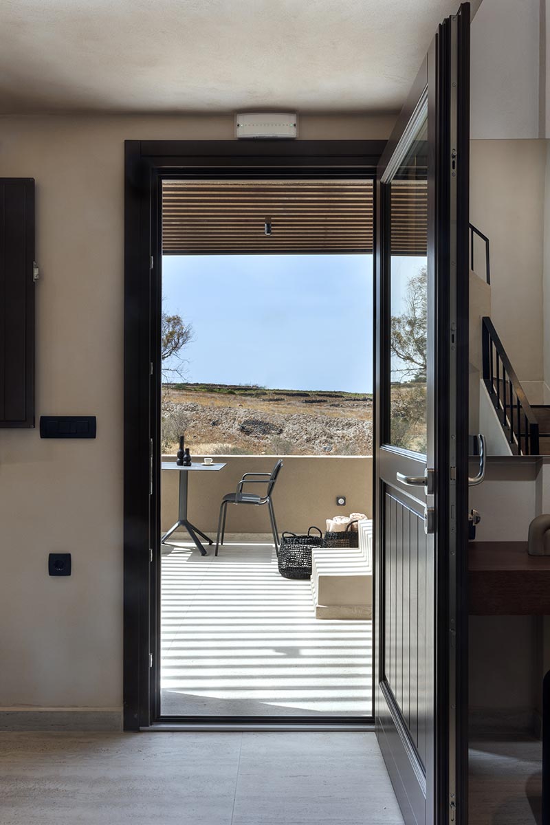 Hidden Hills Santorini 2