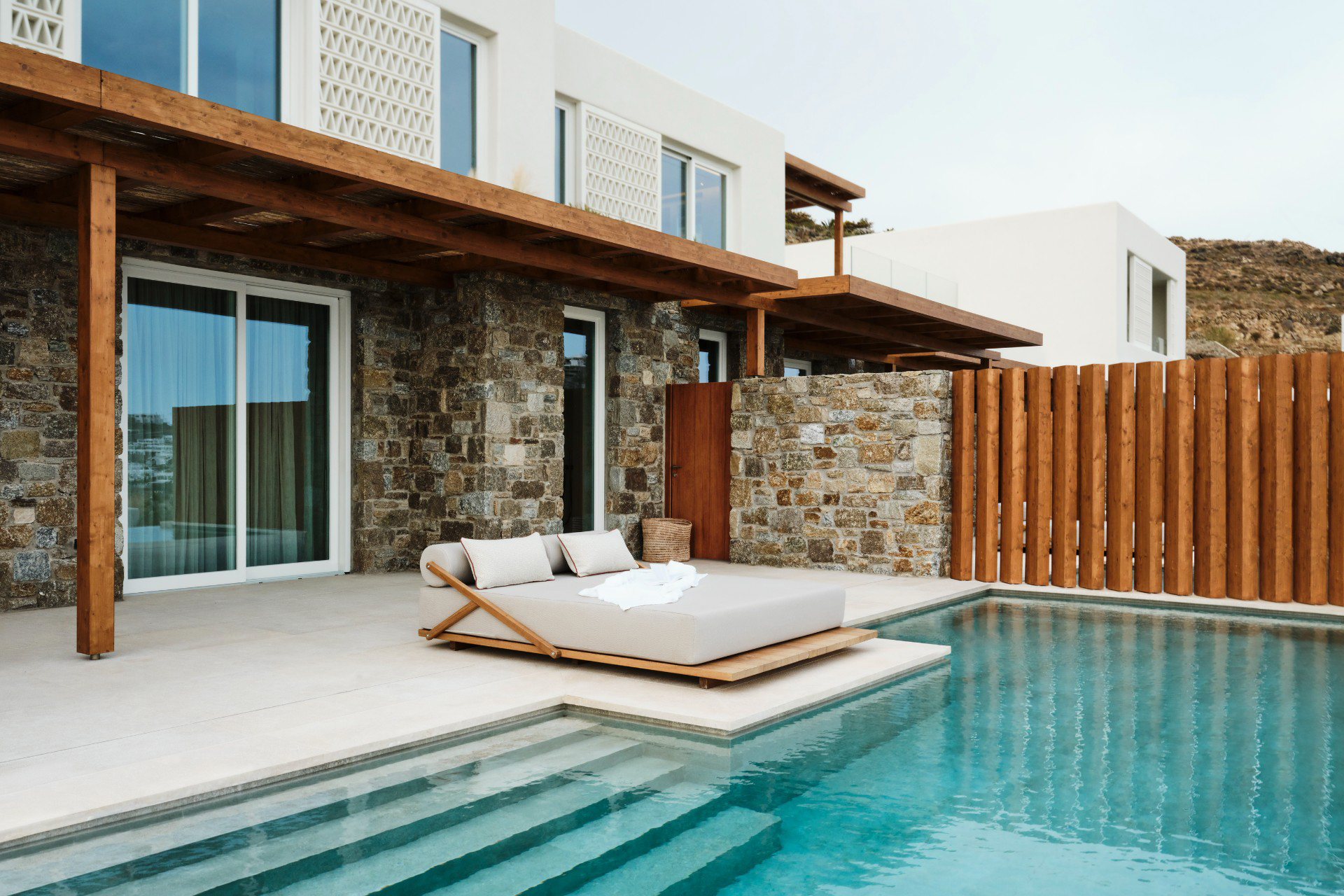 The Coast Bill Coo 4