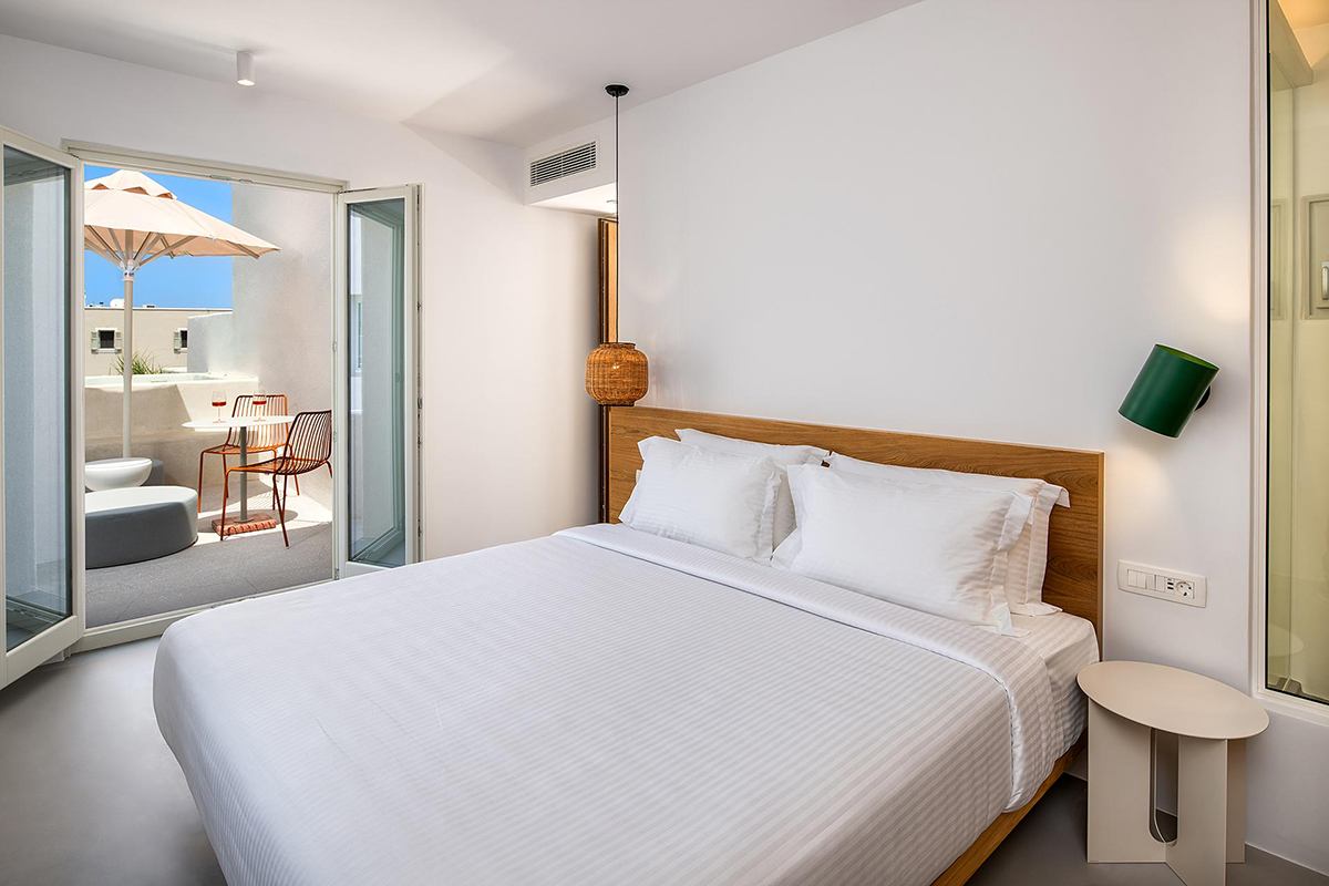 Viva Nove Santorini 1