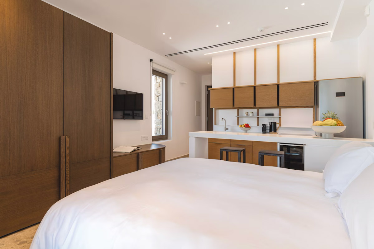 Omvrodektis Village 2