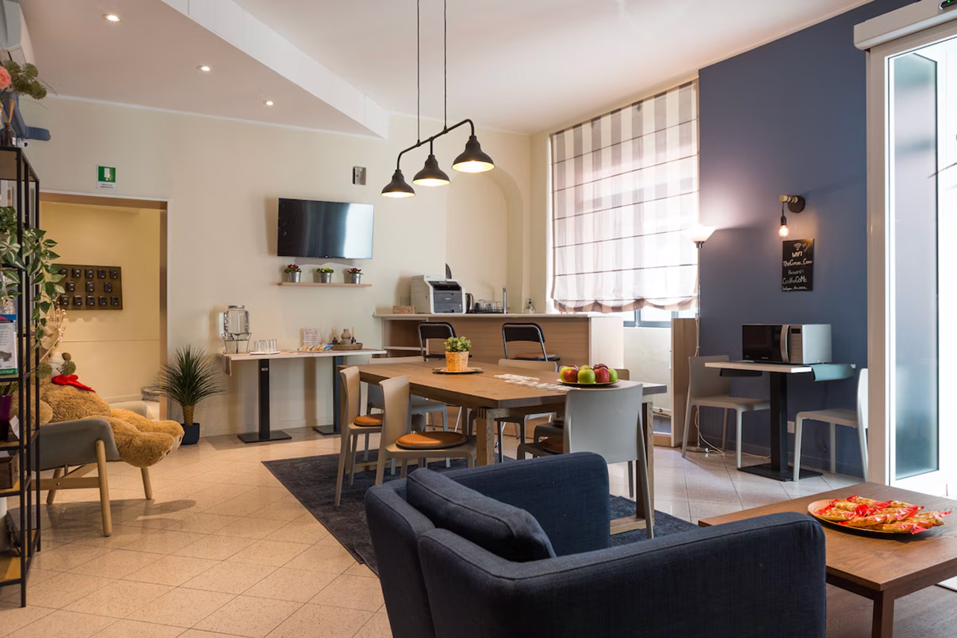 The Convo Lake Como 2